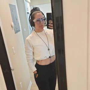 Meet your Posher, Monica